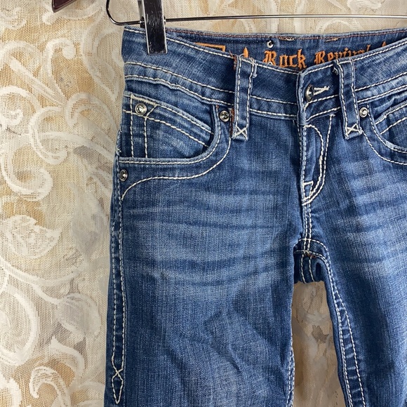 Rock Revival Scarlett Cut off Capri Cropped Cuffed Jeans medium wash distressed - Picture 5 of 16